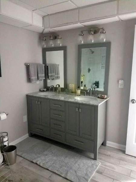 Double bathroom vanity